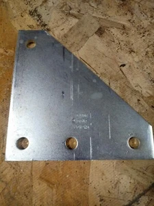 Unistrut B-LINE B137 4-HOLE CORNER GUSSET PLATE ZINC - Picture 1 of 2