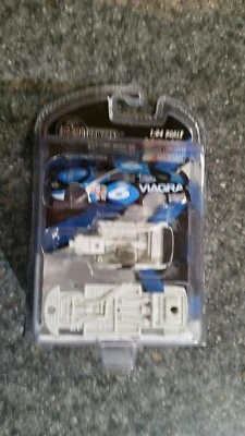 Kit modelo fundido a presión Team Caliber Motorworks 2005 1:64 Mark Martin Viagra negro Foto 1 de 4