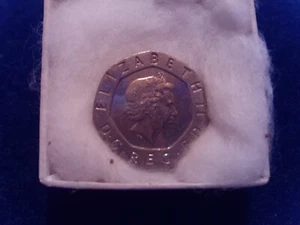 RARE 2008 UNDATED 20PENCE COIN , MINT CONDITION.speacial gift - Picture 1 of 4