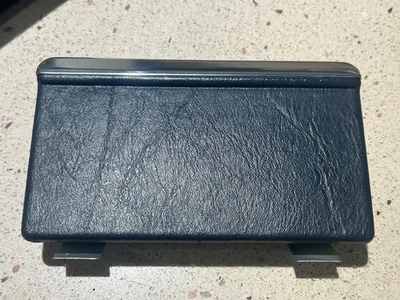  Поддон для пепла двери Mercedes Benz W126 синяя отделка 300sel 420sel 560sel - Изображение 1 из 4