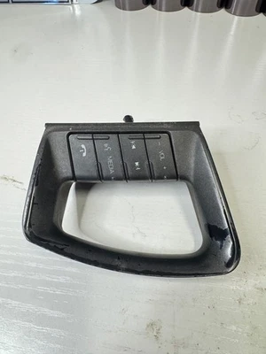 Оригинальный переключатель мультимедиа рулевого колеса 3,7 л Lincoln MKS 2009-2012 годов выпуска - Изображение 1 из 3