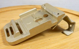 Casco Norotos usado visión nocturna montaje soporte placa falta tornillo para piezas - Imagen 1 de 10