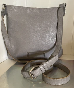 Marc by Marc Jacobs Umhängetasche hellgrau Pebbled DISTRESS Leder - Bild 1 von 12