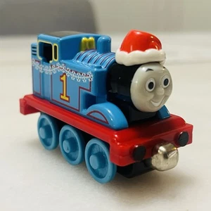 Take & Play Along Train Diecast Christmas Winter Thomas Train Santa Hat 2002 - Picture 1 of 7