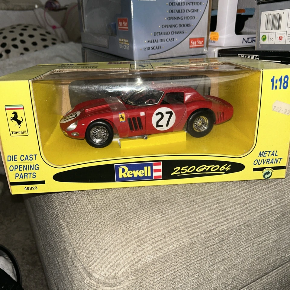 Revell 1964 #27 Ferrari 250 GTO 64 1:18 Scale Mint Boxed - Image 1 of 4