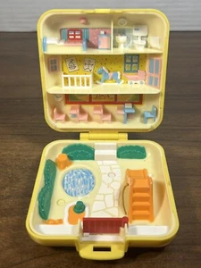 Vintage Micro Polly Pocket 1989 Midge’s Nursery Play School Compact NUR keine Puppe - Bild 1 von 4