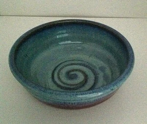 Studio Art Pottery Azul Multicolor Cuenco Firmado WEBER WARE 5.5" X 2" Como Nuevo - Imagen 1 de 6