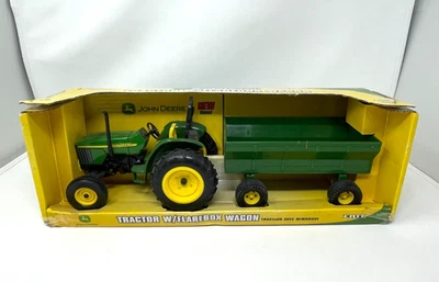 Tractor ERTL John Deere con vagón Flarebox escala 1/16 fundido a presión #37163 Foto 1 de 4