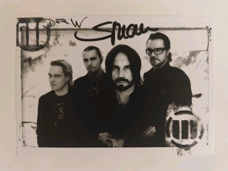 Der W Stephan Weidner v Onkelz original Autogramm / Autogrammkarte handsigniert  - Bild 1 von 1