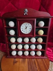 Lotto palline da golf vintage in legno espositore palline da golf con orologio al quarzo funziona! - Foto 1 di 14