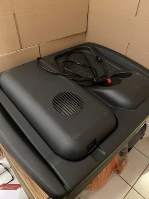 kühlbox 12v elektrisch Guter Zustand war im VW Kofferraum… - Bild 1 von 3