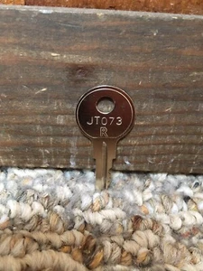 Genuine Stant Gas Cap Replacement Key JT073 - Picture 1 of 4