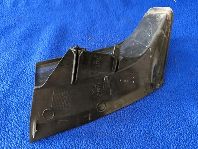 AUDI A6 QUATTRO 2012-2015 - Cubierta de luz trasera para conductor izquierdo OEM 4G5853267 Foto 1 de 4