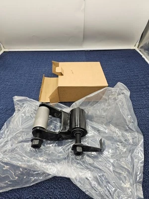 Conjunto de grillete de resorte de hoja Dorman 722-018 para modelos Ford seleccionados 1999-2007 Foto 1 de 4