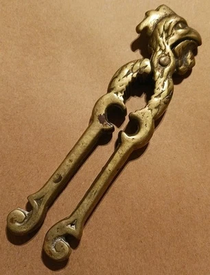 Abridor de botellas vintage de latón macizo para pollo/gallo con cascanueces   Foto 1 de 4