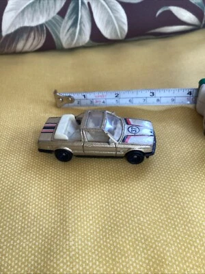 Coche de plástico fundido a presión vintage juguete 325i BMW 80s Knock Off Foto 1 de 4