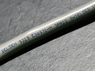 Cable de control de par trenzado Belden 9329 22/3P protectores individuales PLTC gris/25 pies Foto 1 de 4