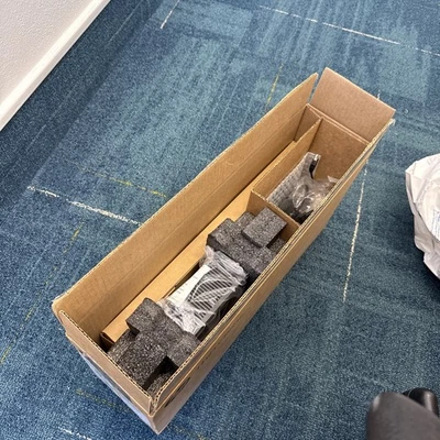 NUEVO HP t740 Thin Client AMD Ryzen V1756B 3.25GHz 8GB 128GB KB/Mouse W10 IoT Ent. Foto 1 de 3