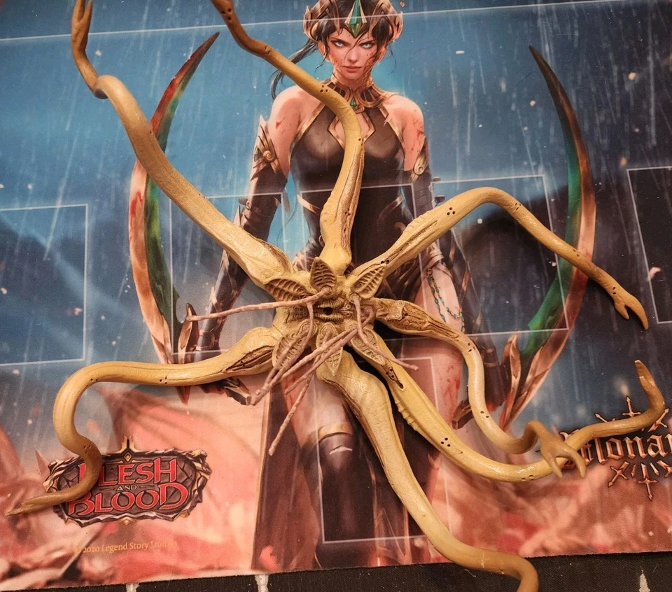 NECA Prometheus 9” Deluxe Action Figure Engineer Vs Trilobite With Tongue - Image 1 of 1