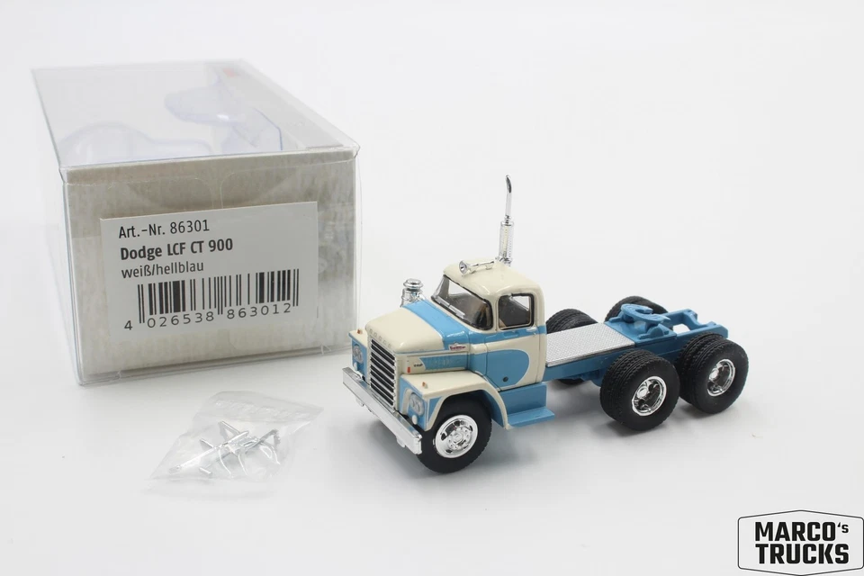 Brekina Dodge LCF, branco/azul nº 86301 1/87 /BRN2307 - Imagem 1 de 1