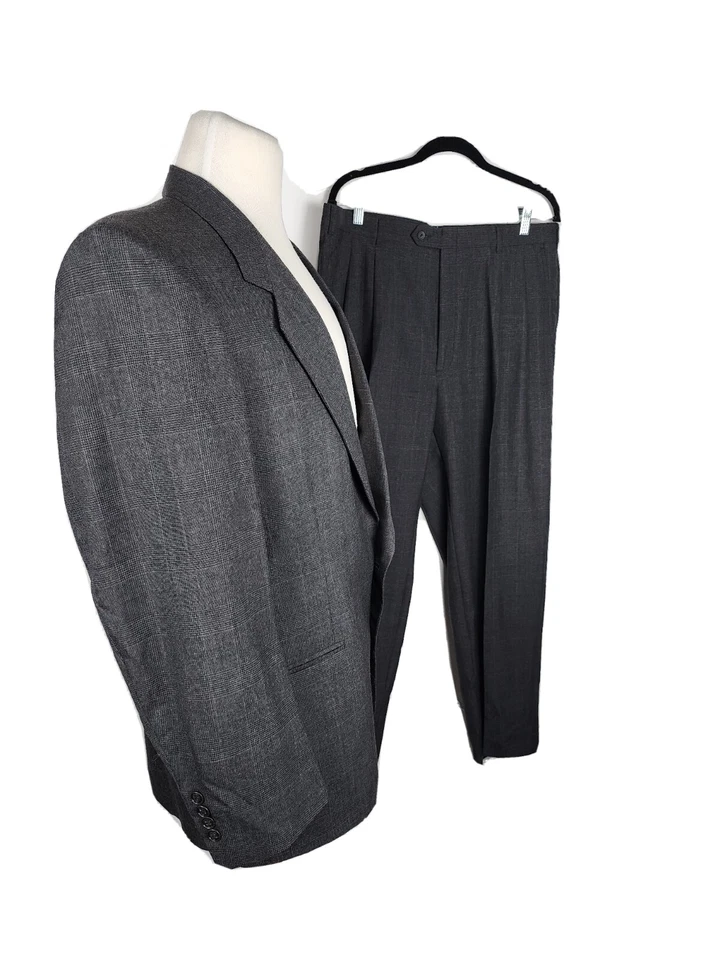 Terno masculino No O Cerruti 42R xadrez cinza 100% lã S11 - Imagem 1 de 4