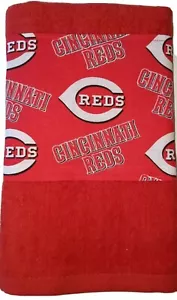 CINCINNATI TELO GOLF ROSSO 11” X 18” - Foto 1 di 2