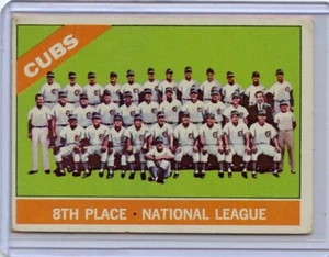 1966 Topps Chicago Cubs Team Ernie Banks #204 ⭐️💥🎯 VG/VG+ - Picture 1 of 2