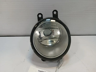 Driver Left Fog Light from 2009 Toyota Rav4 12413958 - Image 1 of 4