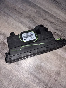 97-04 Mercedes SLK 04-08 Crossfire Central Door Lock Vacuum Pump 1708000848 - Picture 1 of 5