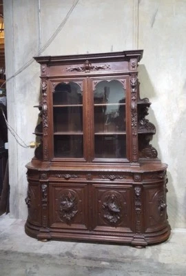 Antiguo buffet de caza renacentista francés tallado monumental Foto 1 de 4