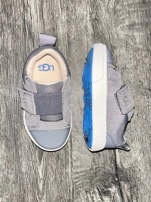 Toddler Boys 6 UGG Australia Two Tone Gray Dress Up Casual Easy On Fall Shoes - Image 1 of 4