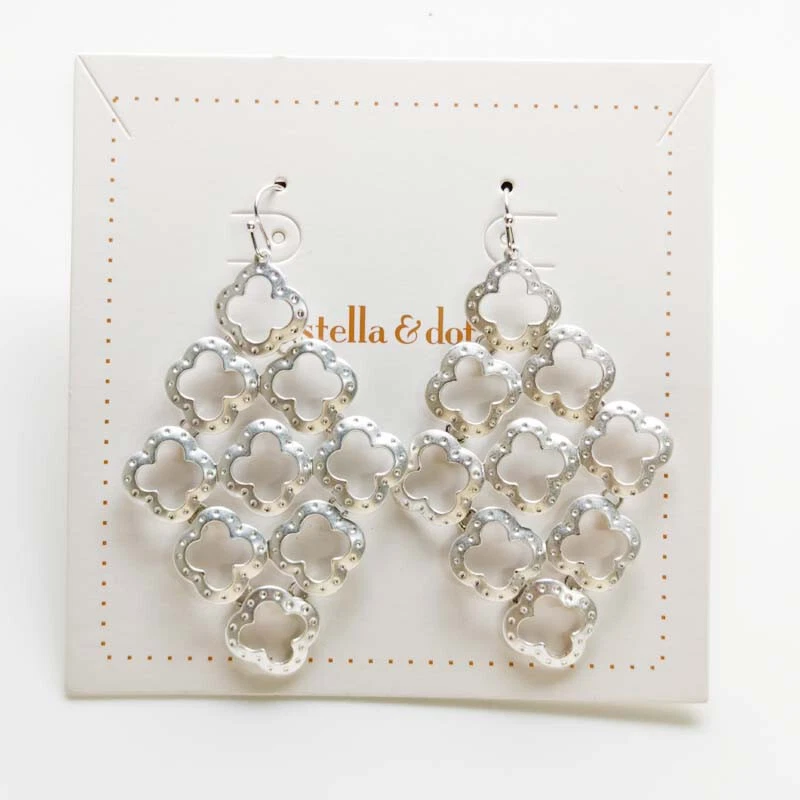 New Stella&Dot Floral Cluster Drop Earrings Chic Women Party Vacation Jewelry - Photo 1/3