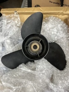 Yamaha Stainless Prop Propeller COUNTER 17ML LH L (13 3/4 X 17) 17” - Picture 1 of 4