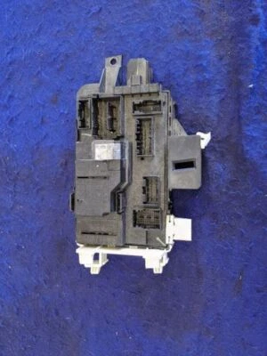 2011-2012 Ford Mustang GT Fuse Box Power Distribution Engine Bay Harness  - Image 1 of 4