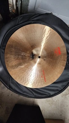 Platillo Thin Crash Paiste 16" 2002 1980 - Presente - Tradicional Foto 1 de 4