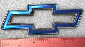 CHEVROLET CAVALIER REAR BLUE EMBLEM LOGO BADGE SIGN 95 96 97 98 99  - Bild 1 von 3