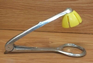 Vintage Westmark Columbus Germany Metal Egg Fruit Garlic Slicer Tool  - Picture 1 of 5