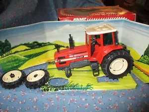Same Tractor 1:25 Scale Trattore Galaxy 170 Front Wheels Broke Off - Picture 1 of 15