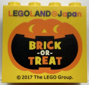 LEGO Land Japan Limited Brick or Treat 2017 Halloween Legoland Group Block - Picture 1 of 2