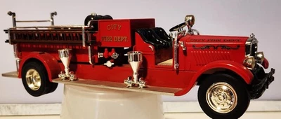 Ertl 1929 Mack Fire Truck Pumper Die Cast Metal Collectible Bank - Image 1 of 4