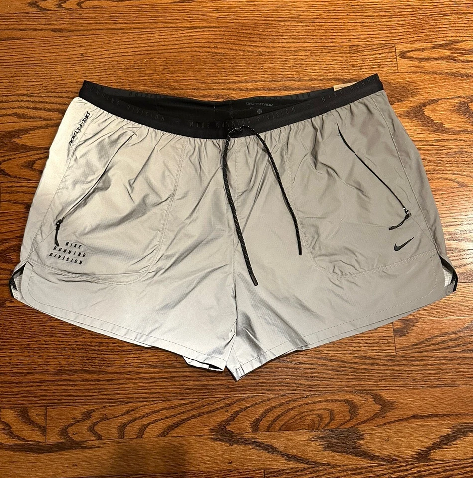Nike Dri-Fit ADV Run Division 4" Shorts Reflective Silver FZ1123-035 Men's XXL