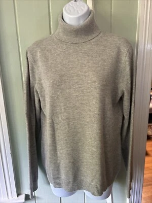 Liz Claiborne Golf Women Lt Gray 100% Cashmere Turtleneck Pullover Sweater Large - Image 1 of 4