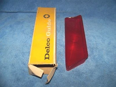 1962 PONTIAC BONNEVILLE STAR CHIEF TAIL LAMP TAILAMP LENS (1) 5953384 - Image 1 of 2