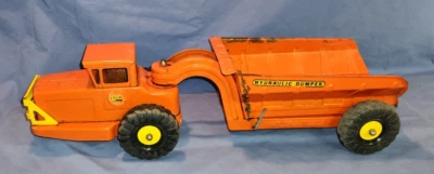 Vintage Nylint No. 4600 Hydraulic Dump, Construction, Pressed Steel Toy  - Image 1 of 4