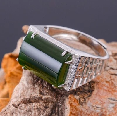 Elegante anillo para hombre de plata de ley 925 con circonita cúbica blanca con forma de cabujón Foto 1 de 4