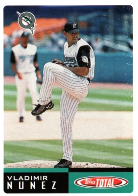 Vladimir Nunez P Marlins Topps Baseball Card #189 2002 - Image 1 of 2