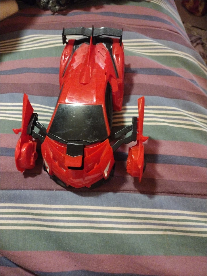 JR 808-60-407 RC Transform Car Robot - Rojo Foto 1 de 3