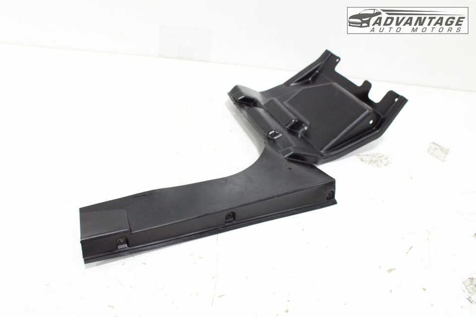 Chevrolet Colorado 2015-2022 delantero derecho admisión de aire protector contra salpicaduras OEM Foto 1 de 4