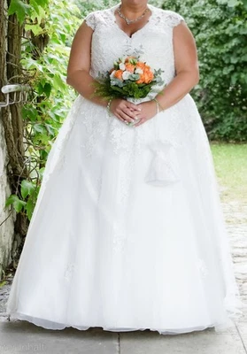 Brautkleid von Très Chic, A-Linie, Größe 50, Ivory, mit Reifrock - Bild 1 von 4