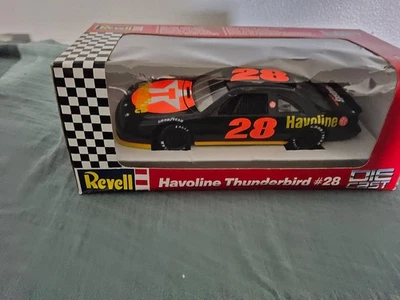 Revell Havoline Thunderbird # 28 1/24 Scale - Image 1 of 3
